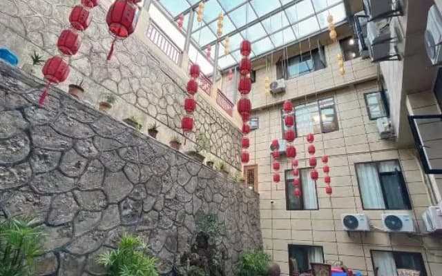 Donghe Lijing Hotel