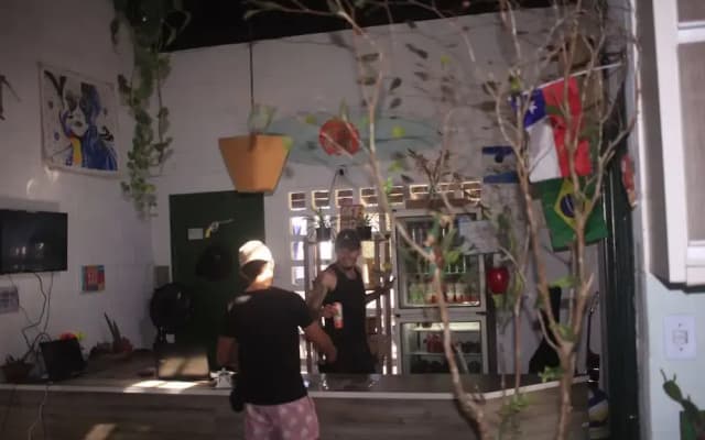 Off Ocean Hostel