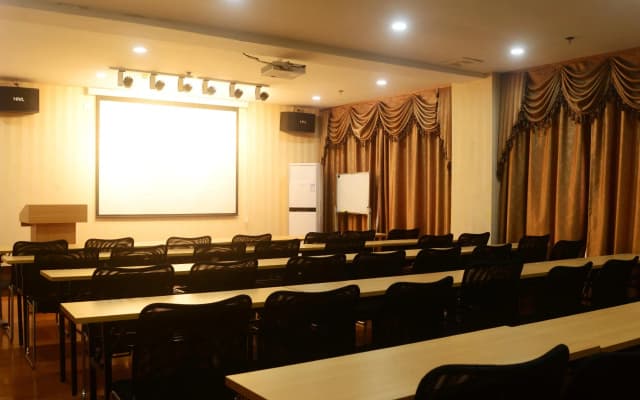 Hanting Hotel Linyi Mengshan Avenue