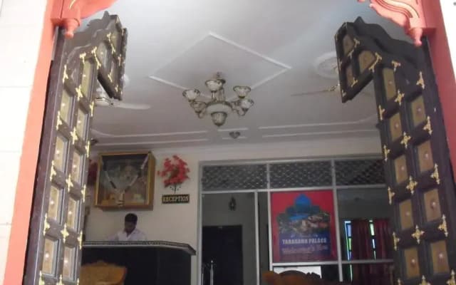Haveli Taragarh Palace