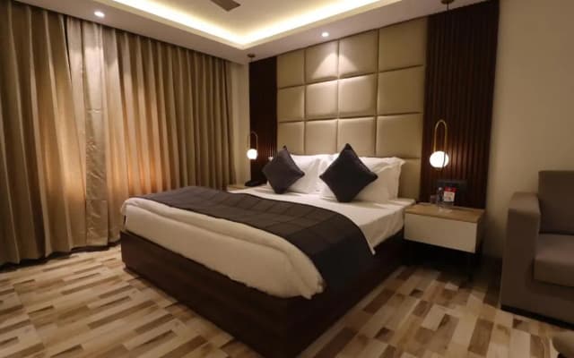 Mastiff  Hotel Dhanbad