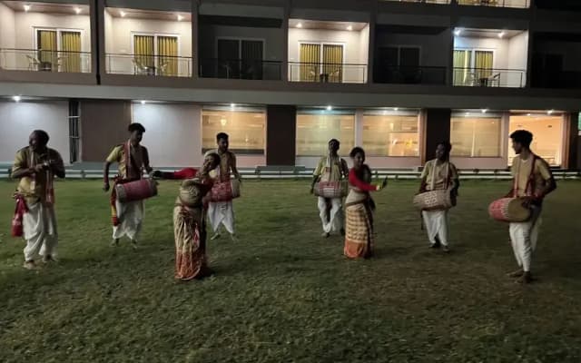 Finns Weaver Resort Kaziranga