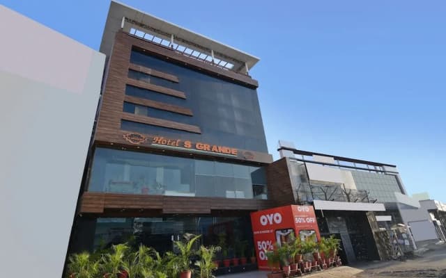 Capital O 22945 Jmc Hotel S-grande