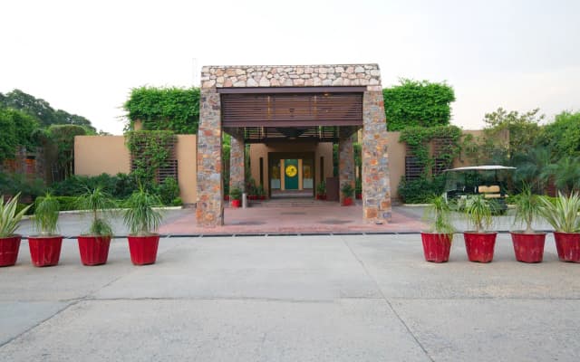 Lemon Tree Hotel Tarudhan Valley