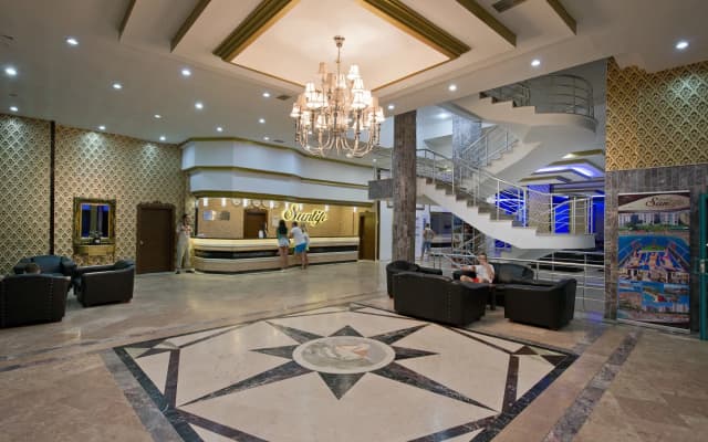 Pyxis Point Hotel - All Inclusive