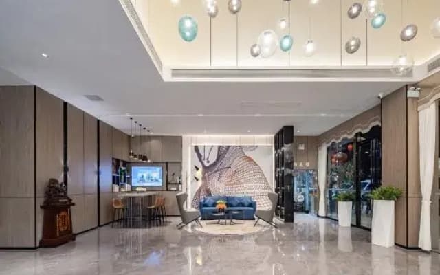 Echarm Hotel (Hechi Bama)