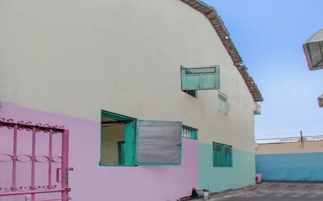 Hotel O Karomah Kostel Syariah