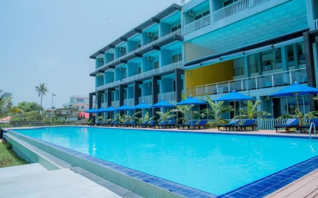 Отель Trincomalee Beach Resort & Spa
