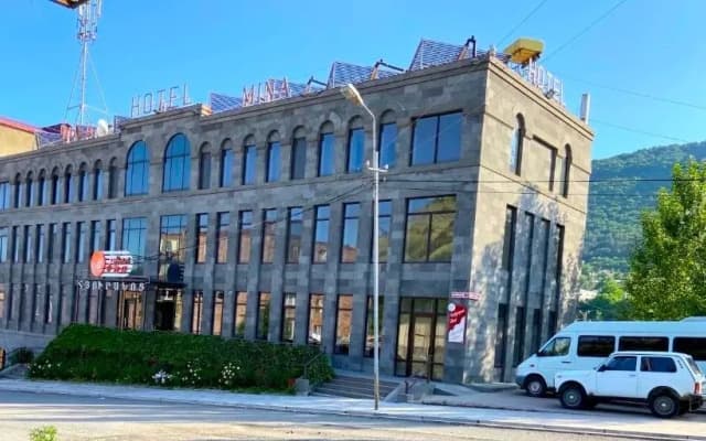 Hotel Mina