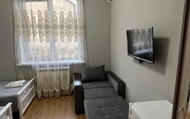Na Tagieva 80 Mini-Hotel