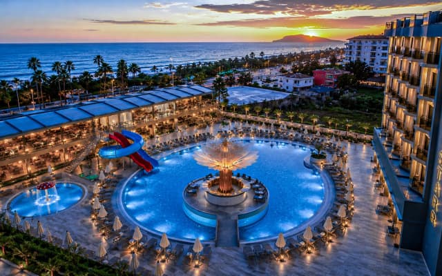 World Star Beach Resort & Spa Hotel (Ex. Sunshine Hotel)