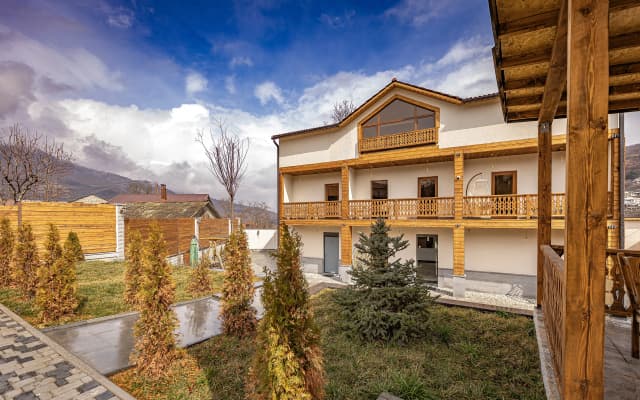 Отель Taniqinn Dilijan