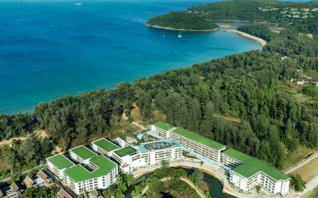 Курортный Отель Kora Beach Resort Phuket