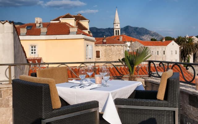 Отель Astoria  Budva - Montenegro