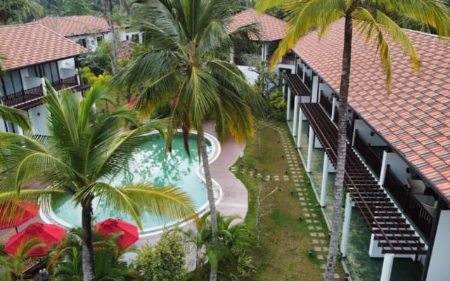 Курортный отель Palm Garden Ayurveda Resort