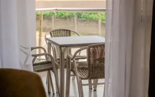 Отель Trademark Suites at Enaki Town