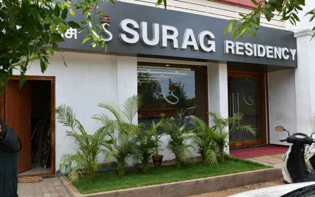 Отель Surag Residency