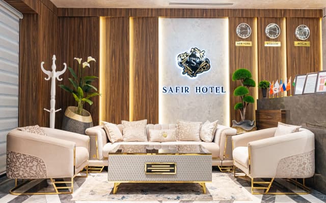 Отель Safir