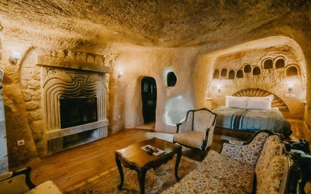 Отель Dere Suites