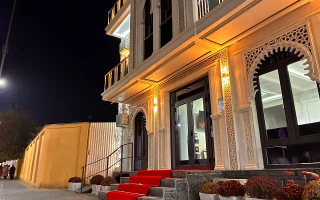 Отель Donish Hotel