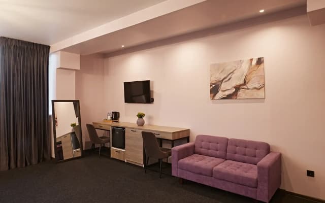 Zavod-Territoriya Loft Hotel