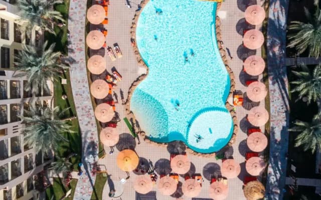 El Karma Aqua Beach Resort