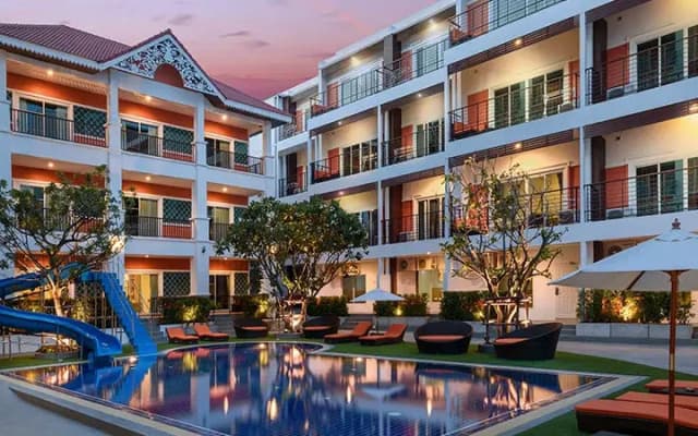 Отель FX Hotel Pattaya