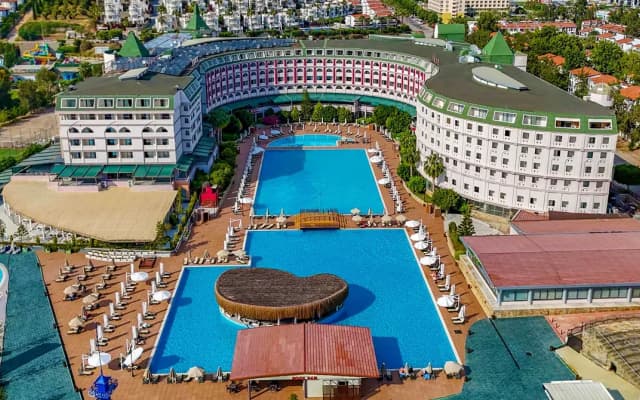 Курортный отель Grand Cortez And Spa (Halal Hotel)