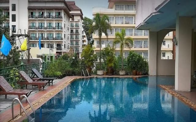 Курортный отель Mike Beach Resort Pattaya - SHA