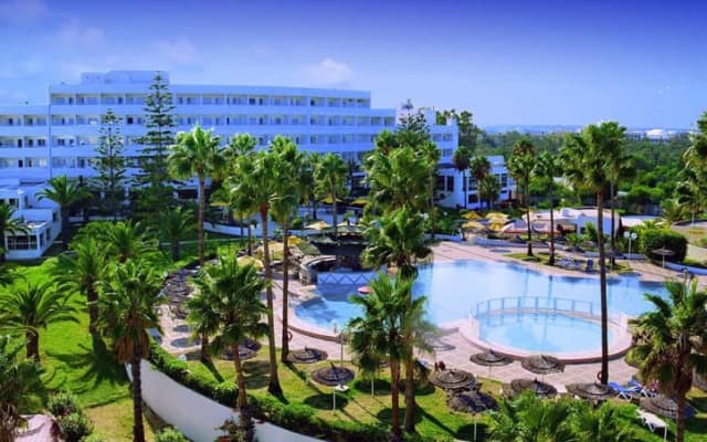 Отель Club Tropicana & Spa