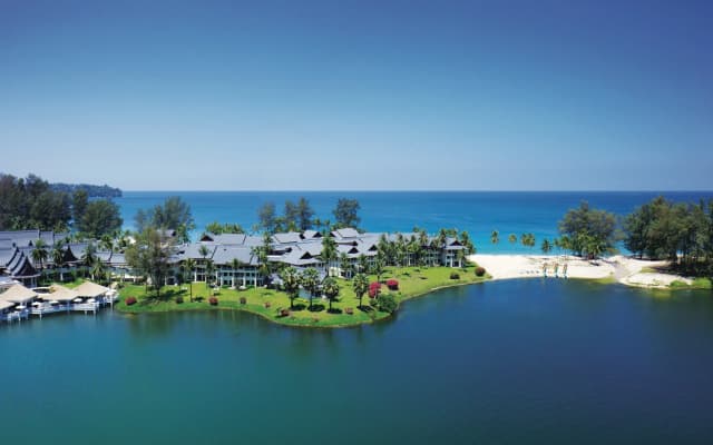 Отель SAii Laguna Phuket