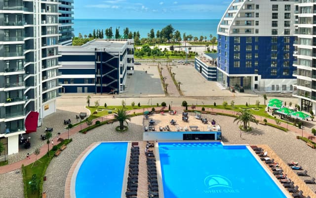 Hotel White Sails Residential