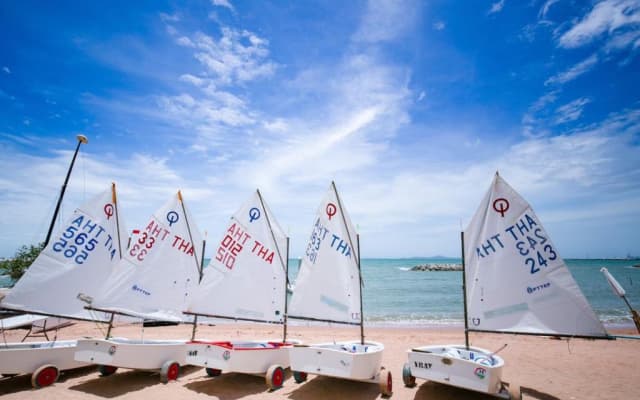 Отель Worita Cove Hotel