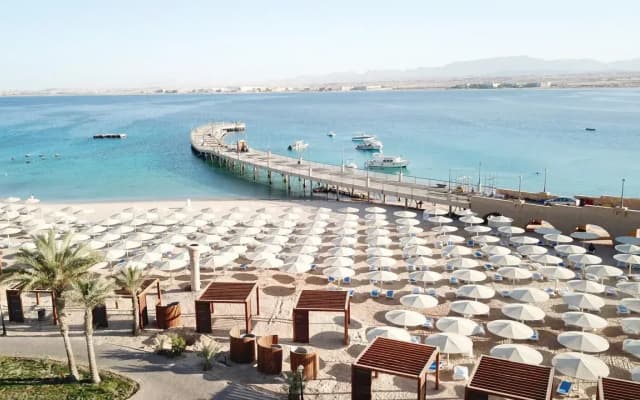 Курортный отель Serenity Sky Arc Resort - Sahl Hasheesh