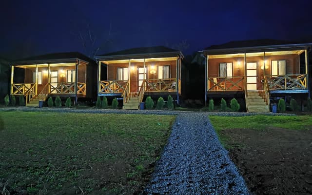 Мини-отель Chateau Ateni Cottages