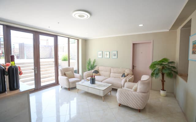 Отель Blue Sky terrace Hotel Tbilisi