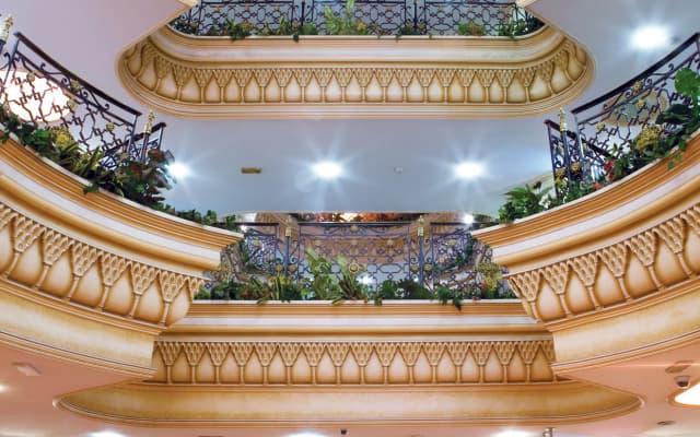 Hotel Landmark Plaza Hotel