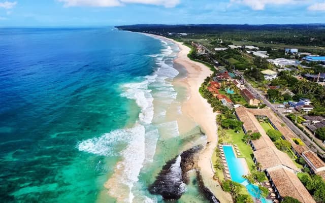 Курортный отель The Fortress Resort&Spa