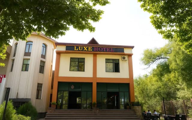 Отель Luxe