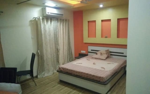 Отель Lonavala Holiday Homes