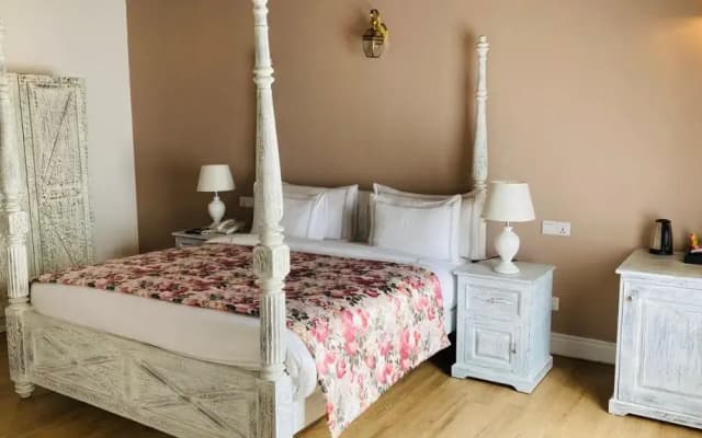 Отель Pedro Barn by Little England Cottage