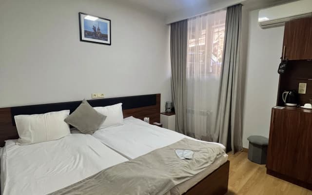 Отель Mashtots Hotel