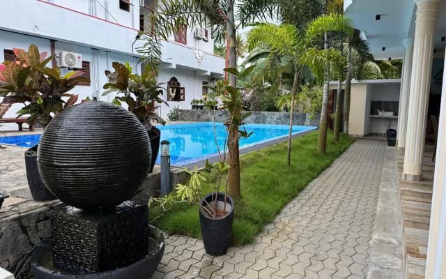 Мини-отель White Elephant Villa & Restaurant