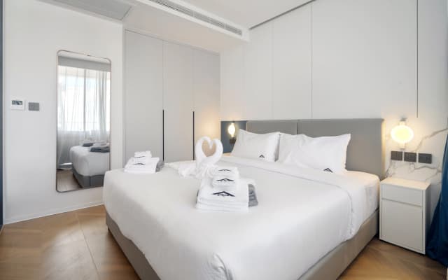 Апартаменты Resort D305 Beachfront One-Bedroom