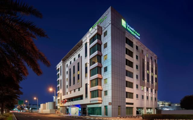 Holiday Inn Express Dubai - Jumeirah