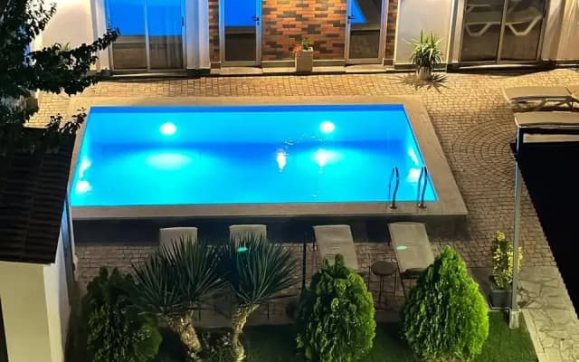 Garden Lounge Hotel