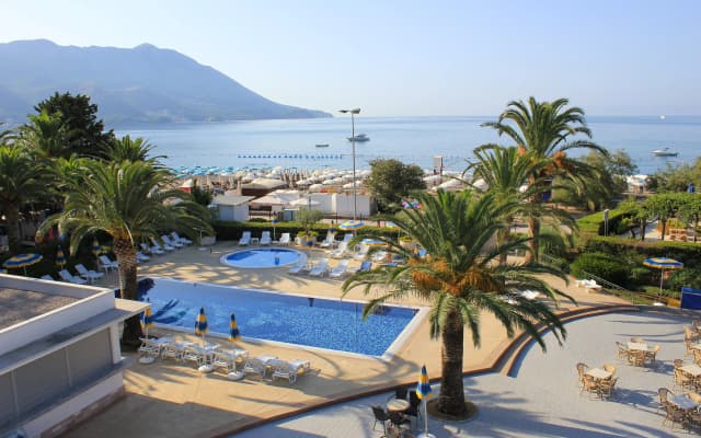Отель Montenegro Beach Resort