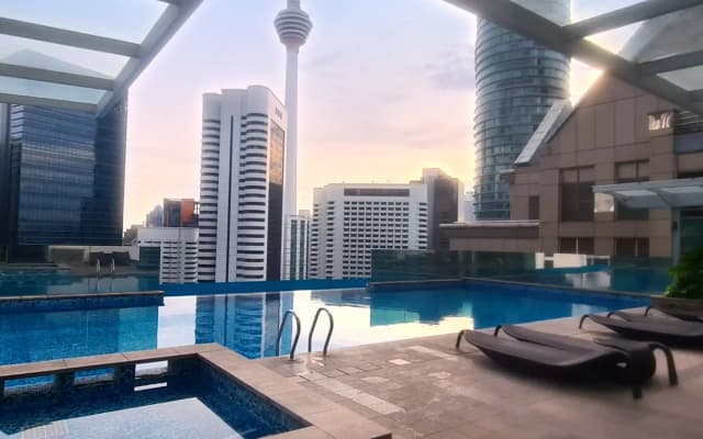 Отель Cormar Suites Kuala Lumpur