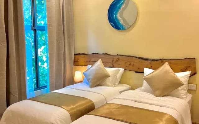 Отель Holiday Home Dhiffushi