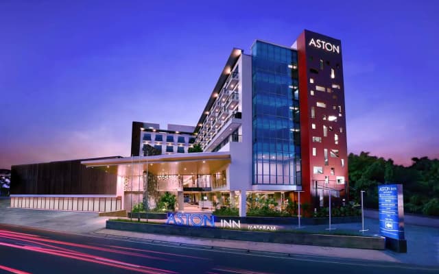 Отель Aston Inn Mataram